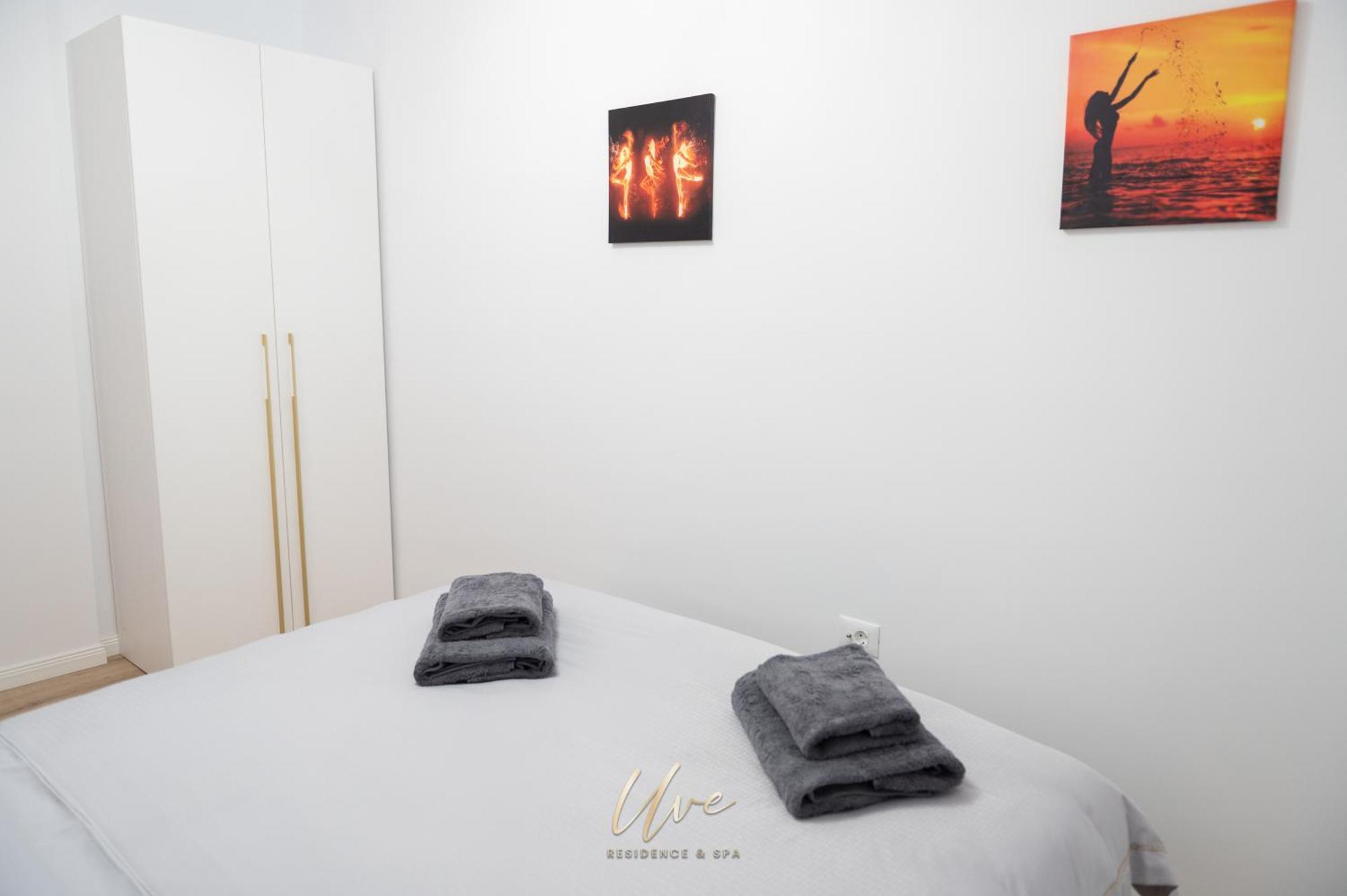 Uve Residence & Spa Piatra Neamţ 外观 照片