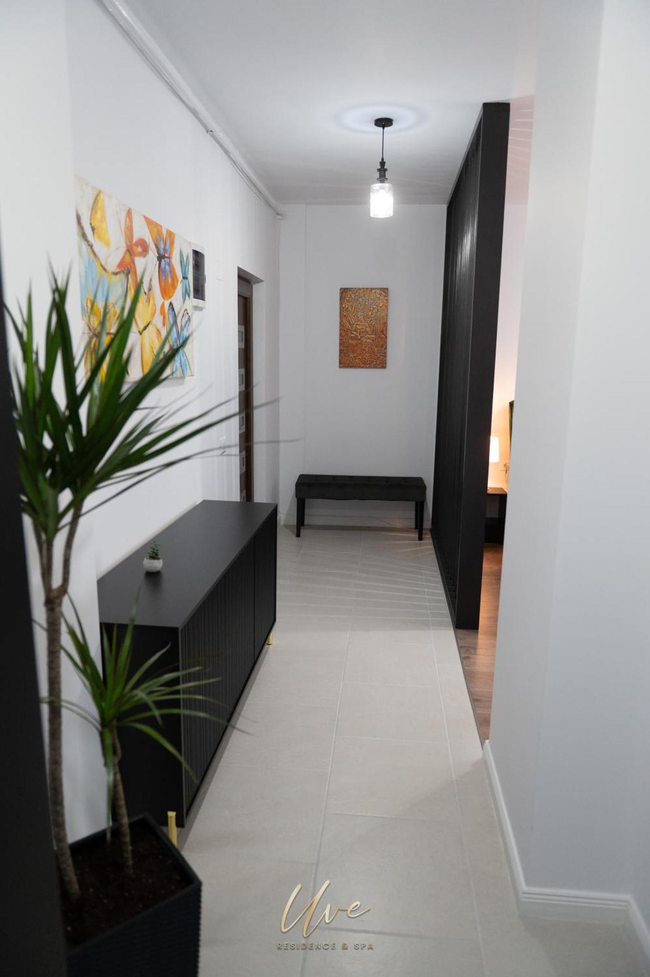 Uve Residence & Spa Piatra Neamţ 外观 照片