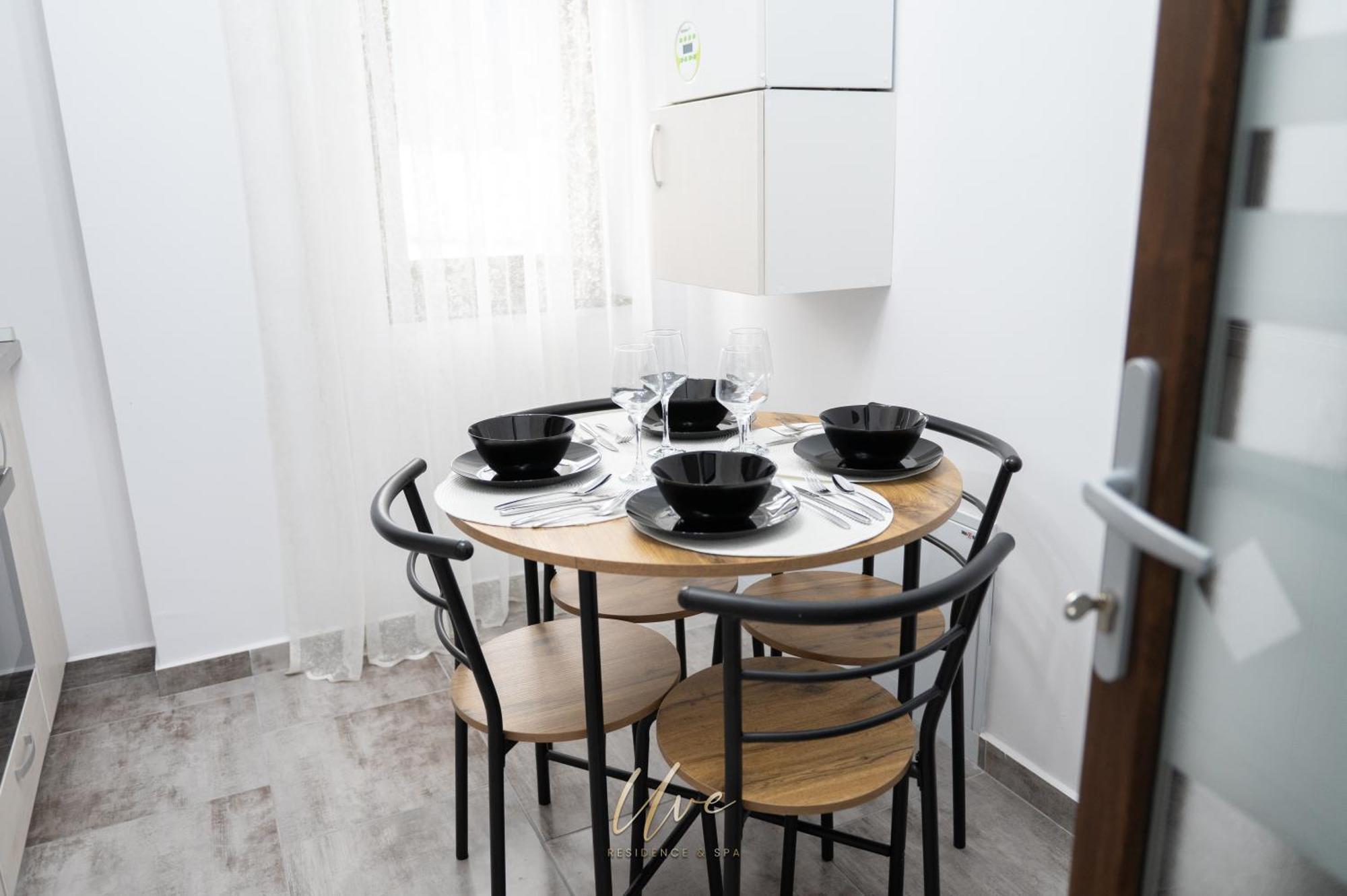 Uve Residence & Spa Piatra Neamţ 外观 照片