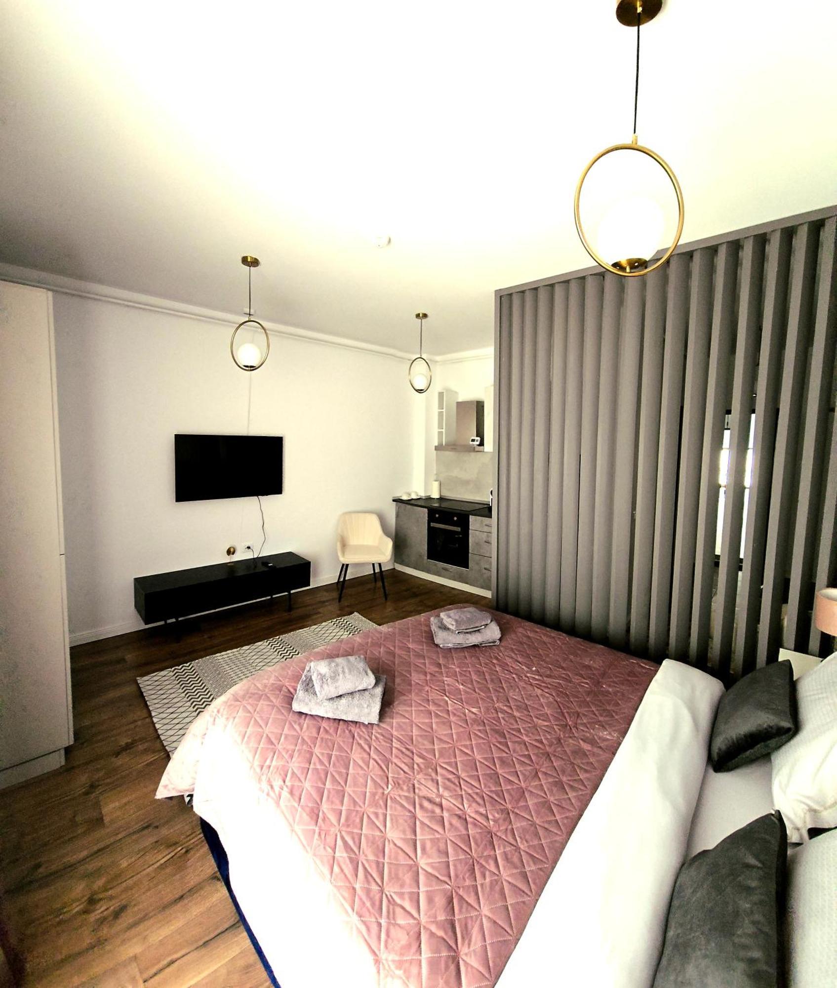 Uve Residence & Spa Piatra Neamţ 客房 照片